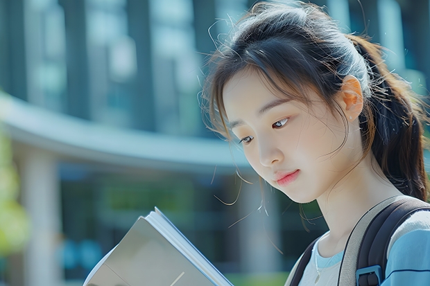 我是马上艺考声乐的学生，歌曲曲目一定要唱原调吗？我的歌曲原调A，我声乐老师让我唱F，可以么？